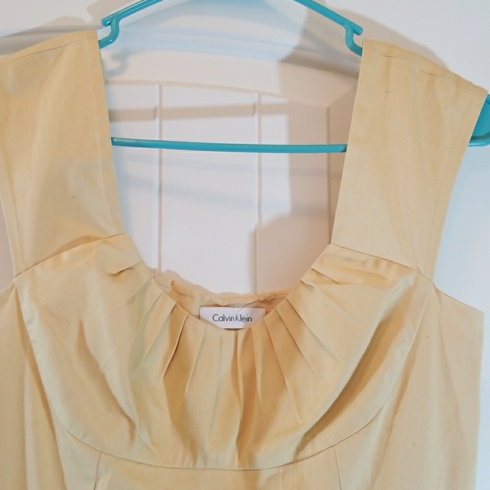 Dress - Picture 2 of 4
